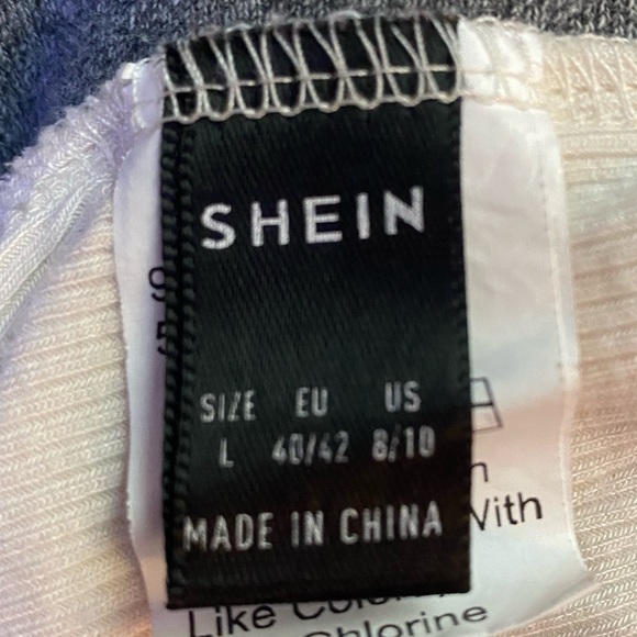 Cream and green baby-T - Picture 2 of 2